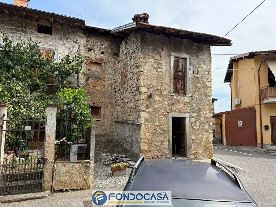 Immagine 8 di Rustico / casale in vendita  24 a Castelli Calepio