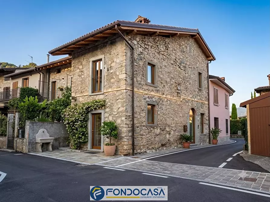 Immagine 3 di Rustico / casale in vendita  24 a Castelli Calepio