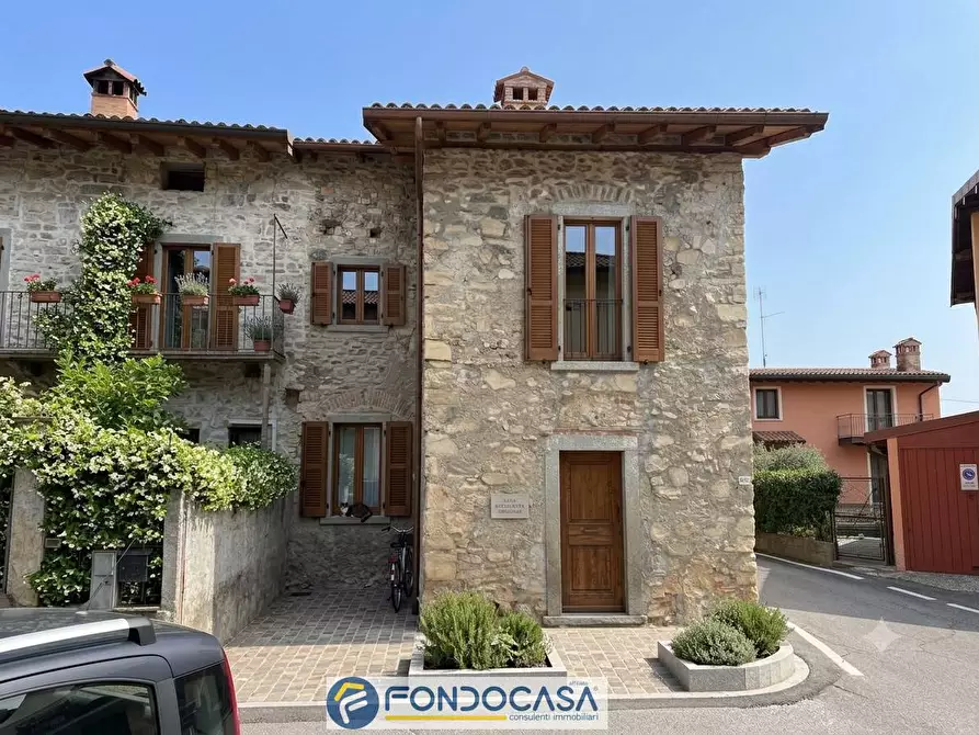Immagine 4 di Rustico / casale in vendita  24 a Castelli Calepio