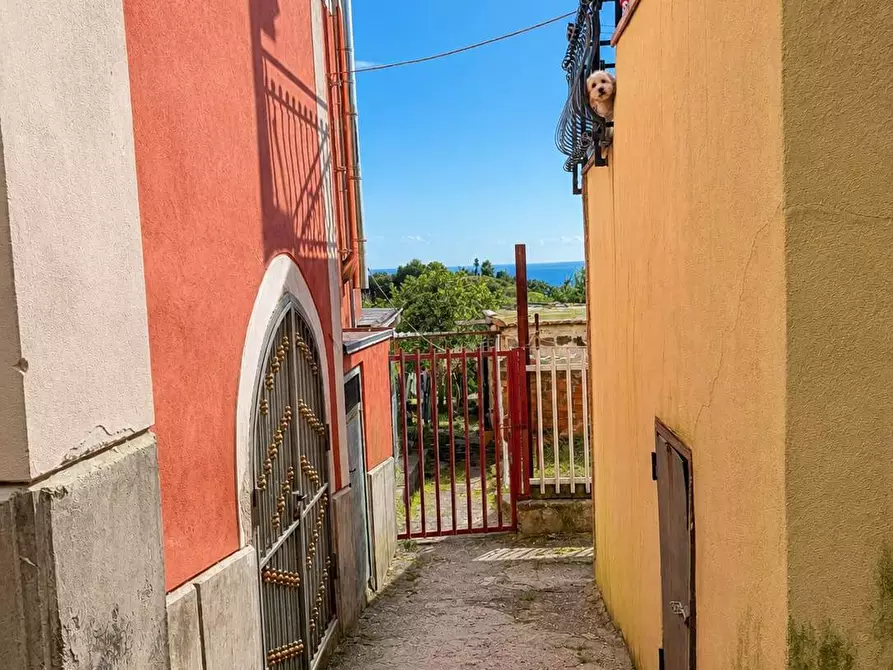 Immagine 2 di Appartamento in vendita  in Via Casa Postiglione a Salerno