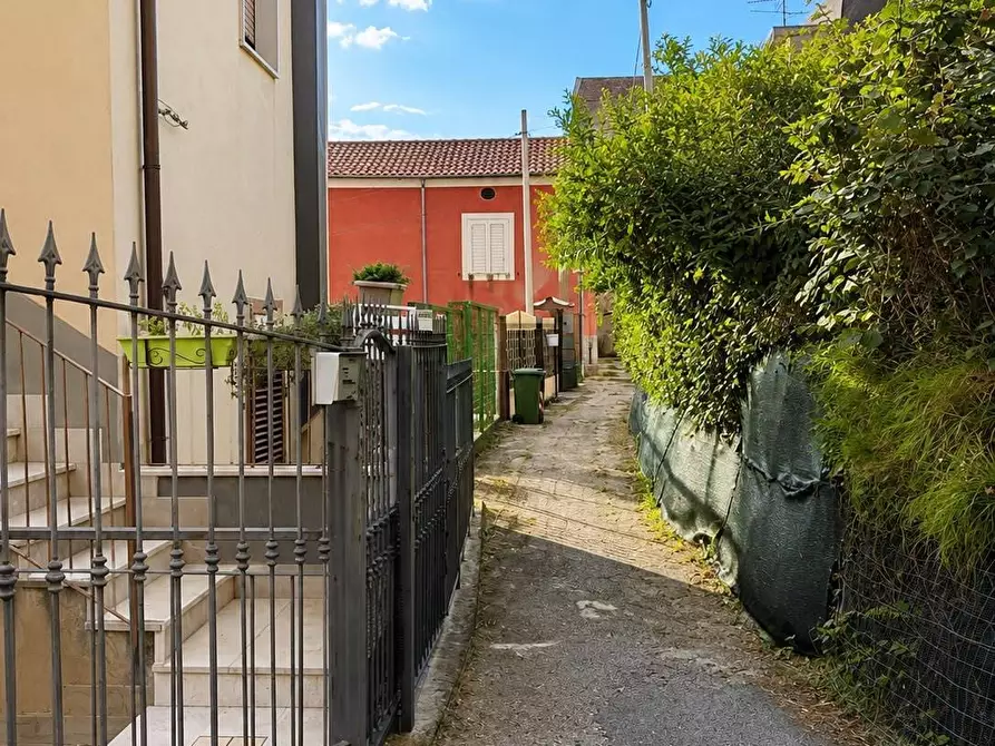 Immagine 1 di Appartamento in vendita  in Via Casa Postiglione a Salerno