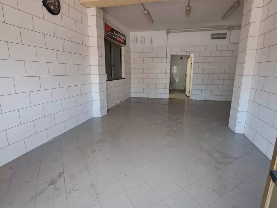 Immagine 4 di Attività commerciale in vendita  24 a Marigliano