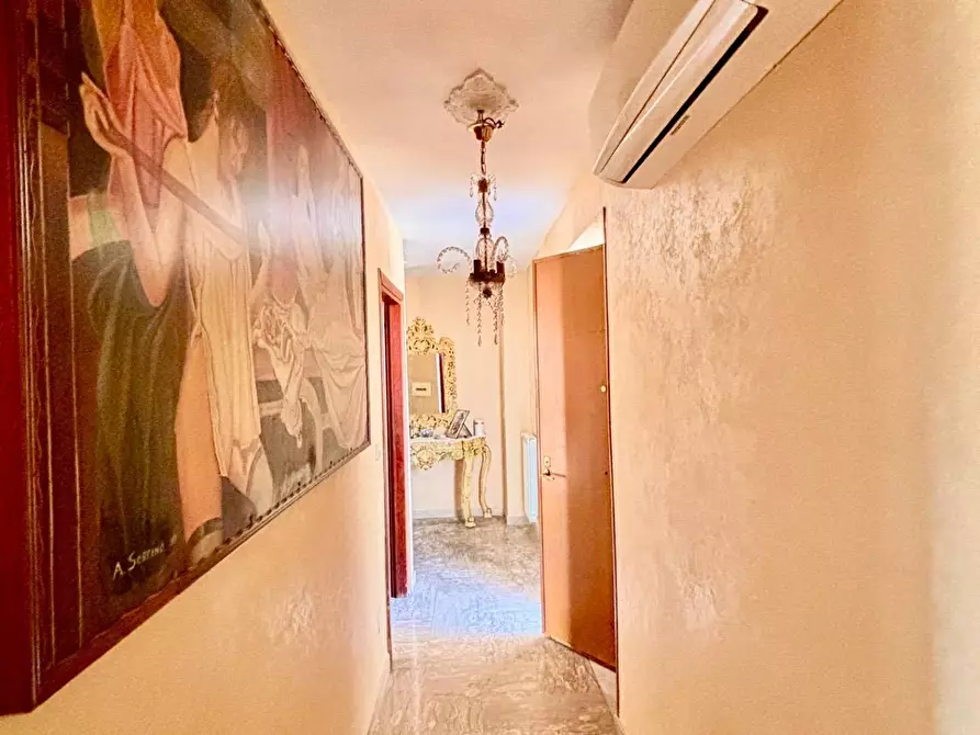 Immagine 2 di Appartamento in vendita  in via raffaello a Sant'antimo