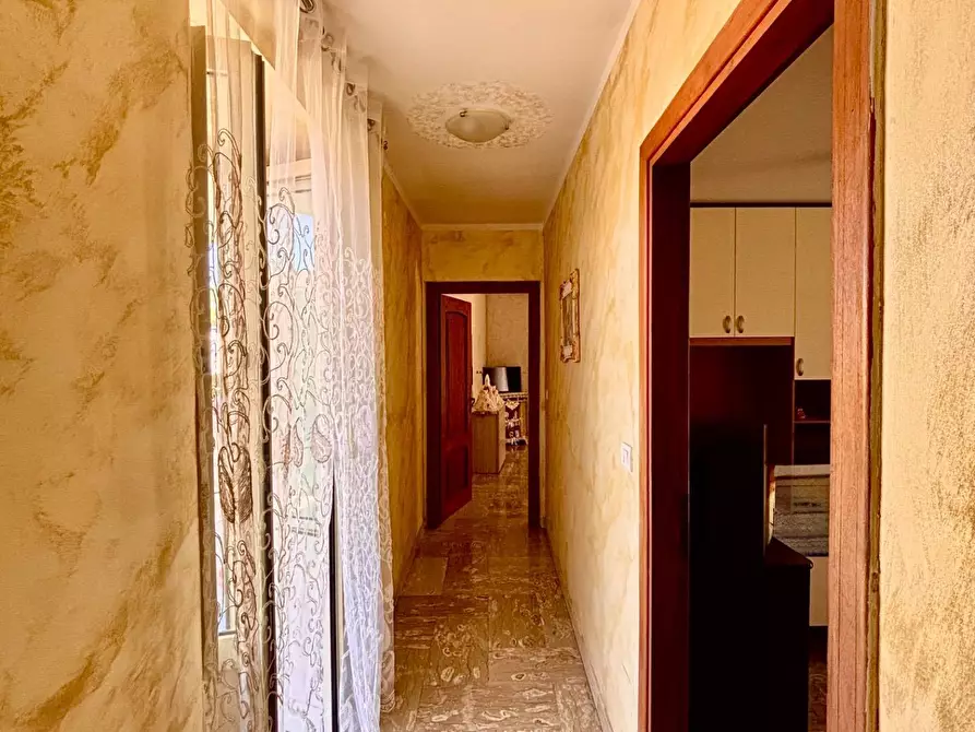 Immagine 1 di Appartamento in vendita  in via raffaello a Sant'antimo