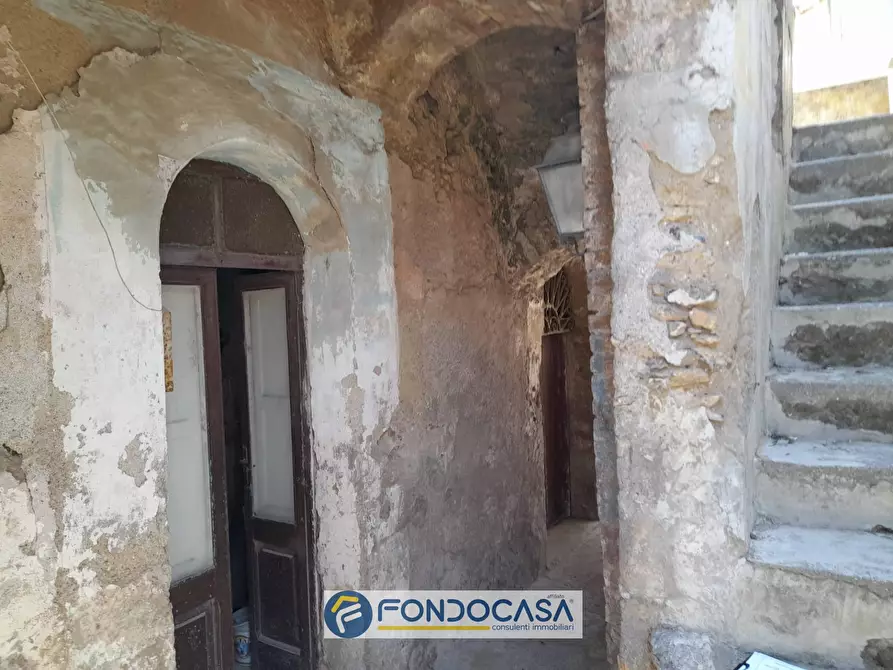 Immagine 7 di Rustico / casale in vendita  in Via Compra 66 a Salerno