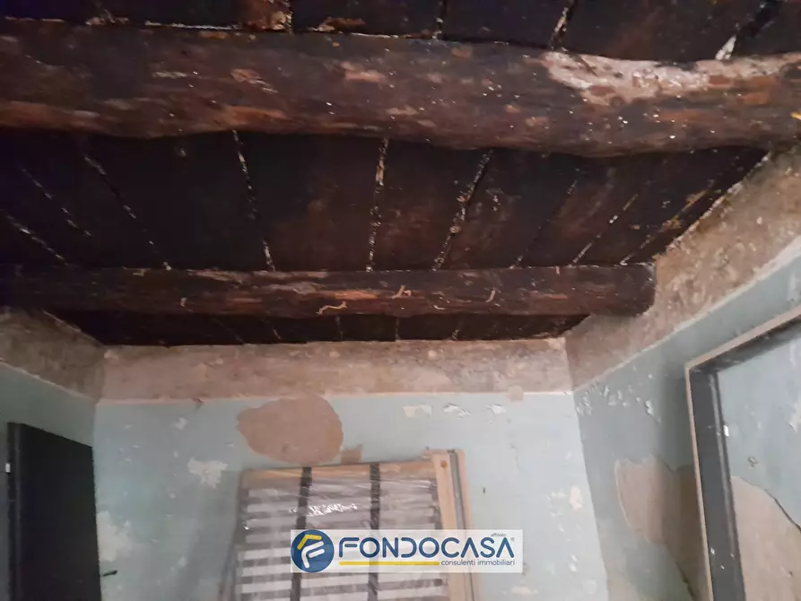 Immagine 12 di Rustico / casale in vendita  in Via Compra 66 a Salerno