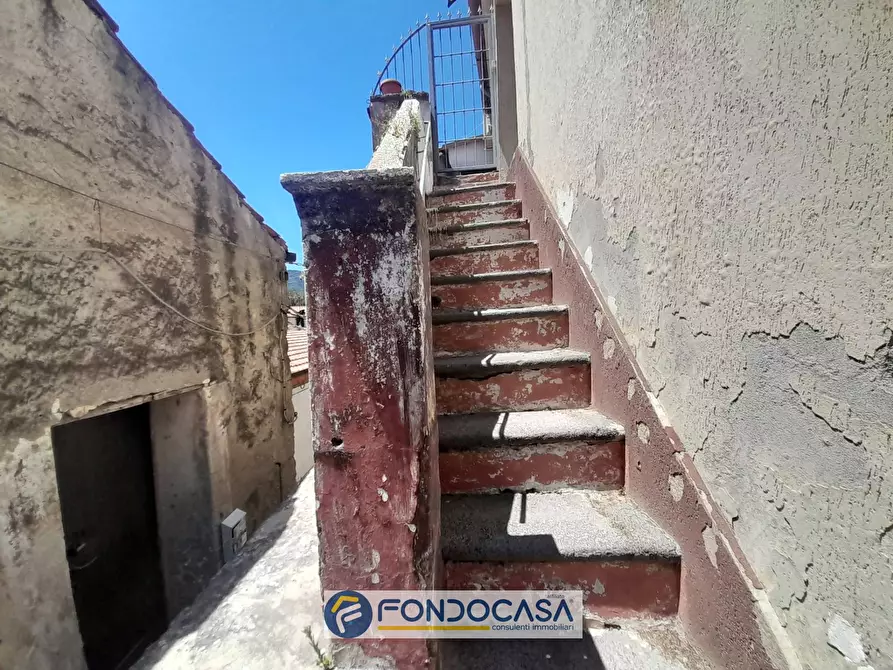 Immagine 15 di Rustico / casale in vendita  in Via Compra 66 a Salerno