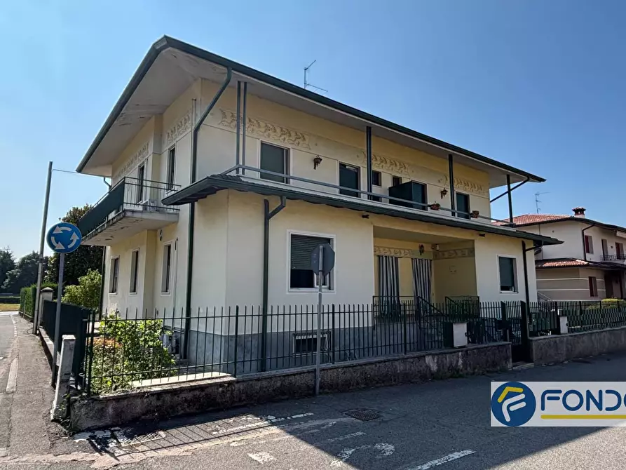 Immagine 1 di Appartamento in vendita  a Palazzolo Sull'oglio