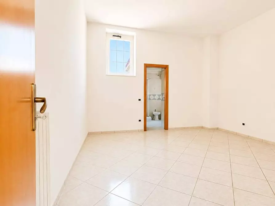 Immagine 3 di Appartamento in vendita  in via Bellini snc a Baronissi