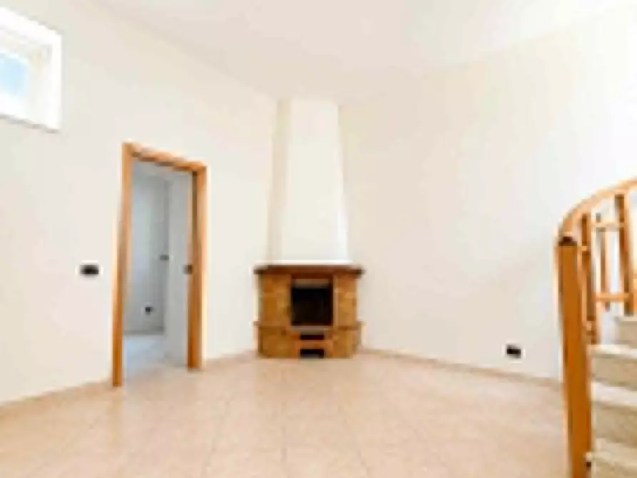 Immagine 2 di Appartamento in vendita  in via Bellini snc a Baronissi