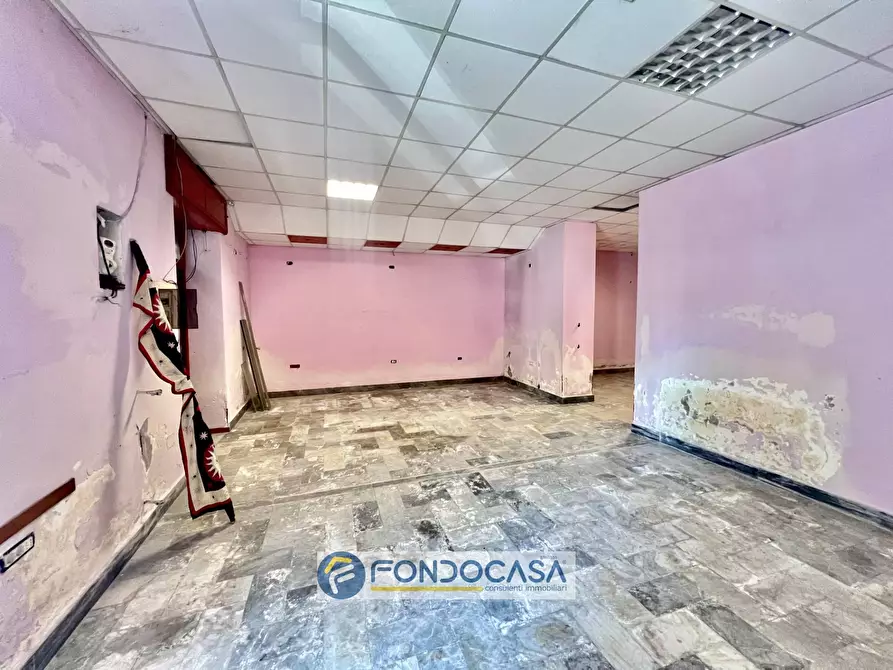 Immagine 9 di Locale commerciale in affitto  in via crucis 82 a Sant'antimo