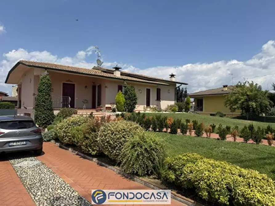 Immagine 2 di Villa in vendita  a Maclodio