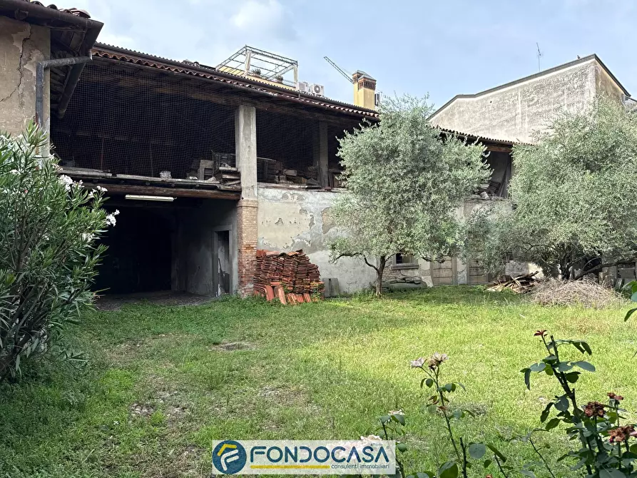 Immagine 9 di Rustico / casale in vendita  66 a Rovato