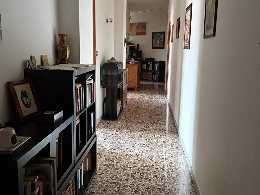 Immagine 10 di Appartamento in affitto  in via Luigi Parisi a Cava De' Tirreni