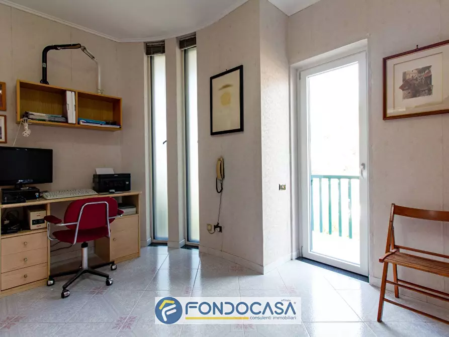 Immagine 46 di Villa in vendita  in via Padova 28A a Battipaglia