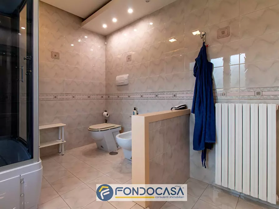 Immagine 39 di Villa in vendita  in via Padova 28A a Battipaglia