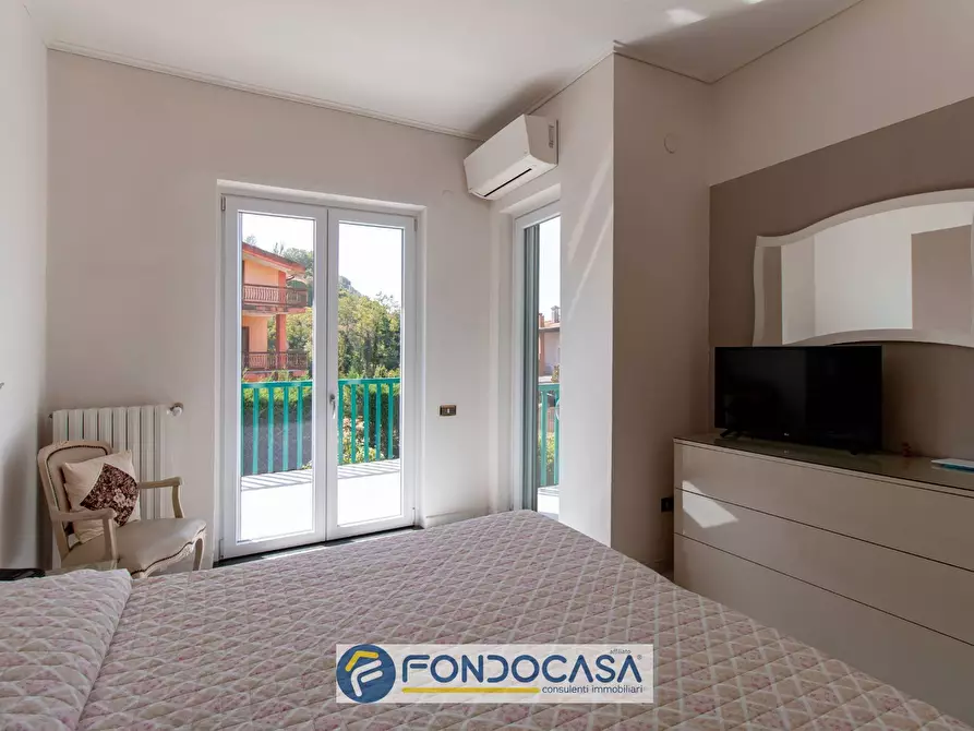 Immagine 37 di Villa in vendita  in via Padova 28A a Battipaglia