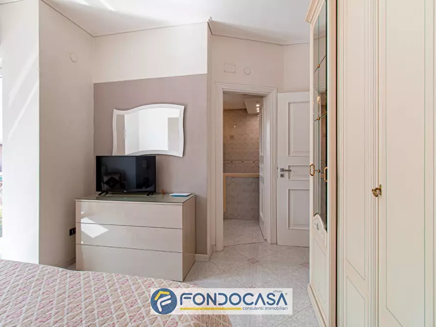 Immagine 38 di Villa in vendita  in via Padova 28A a Battipaglia