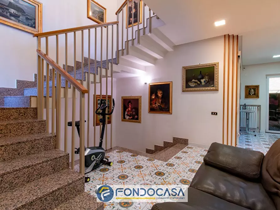 Immagine 34 di Villa in vendita  in via Padova 28A a Battipaglia
