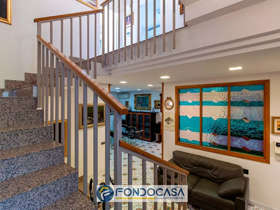 Immagine 35 di Villa in vendita  in via Padova 28A a Battipaglia