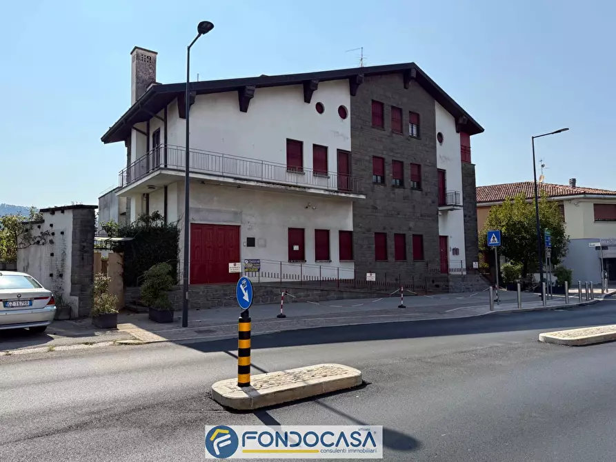 Immagine 1 di Ufficio in affitto  a Adro