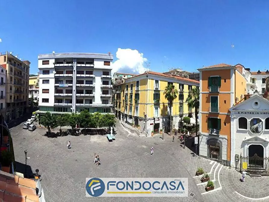 Immagine 3 di Box auto in vendita  in Piazza Gennaro De Crescenzo a Salerno