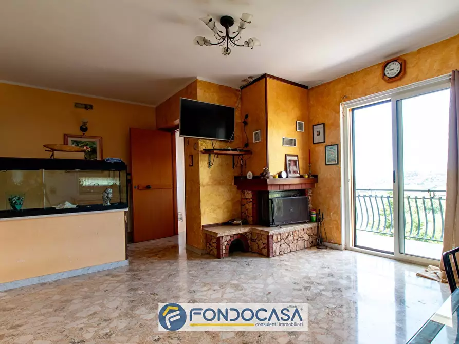 Immagine 11 di Casa semindipendente in vendita  in Via Orazio Flacco 1 a Salerno