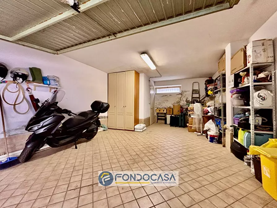 Immagine 42 di Appartamento in vendita  in via oasi sacro cuore a Giugliano In Campania