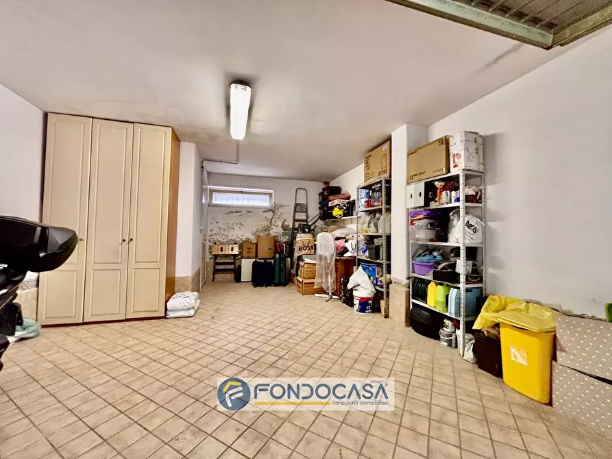 Immagine 43 di Appartamento in vendita  in via oasi sacro cuore a Giugliano In Campania