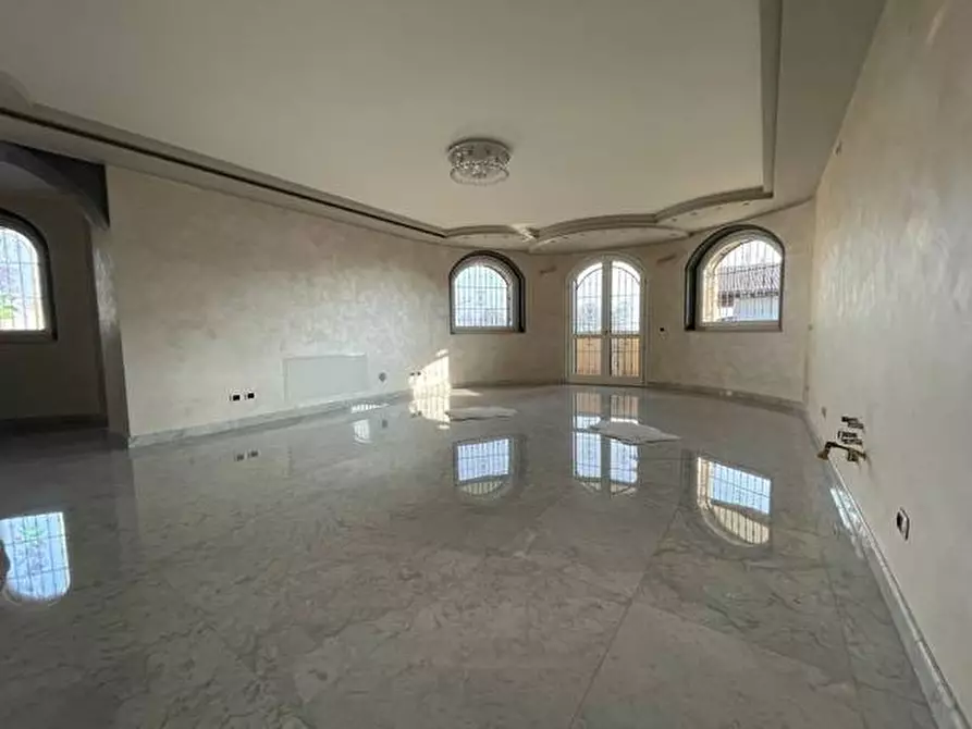 Immagine 5 di Villa in vendita  a Adrara San Martino