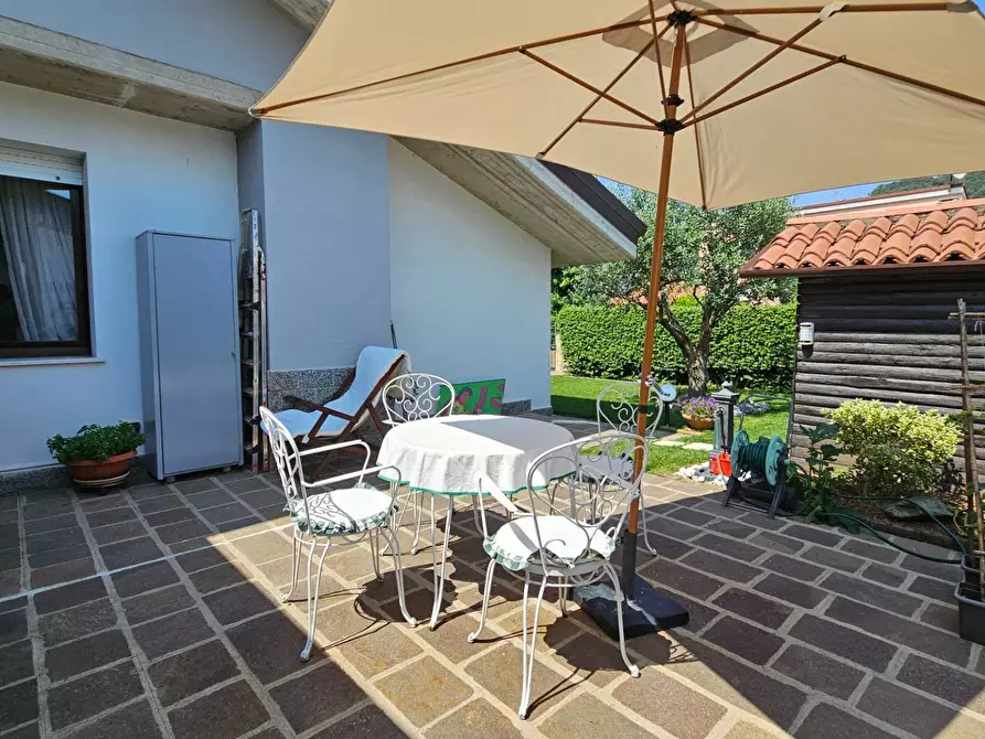 Immagine 5 di Casa semindipendente in vendita  in VIA SAN PIETRO a Adro
