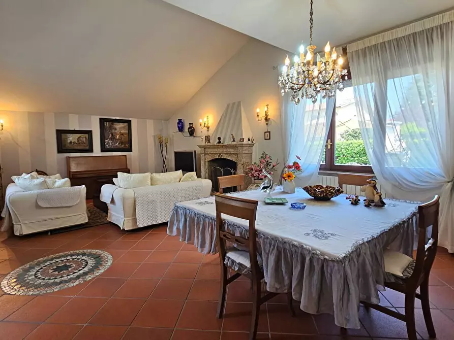 Immagine 13 di Casa semindipendente in vendita  in VIA SAN PIETRO a Adro