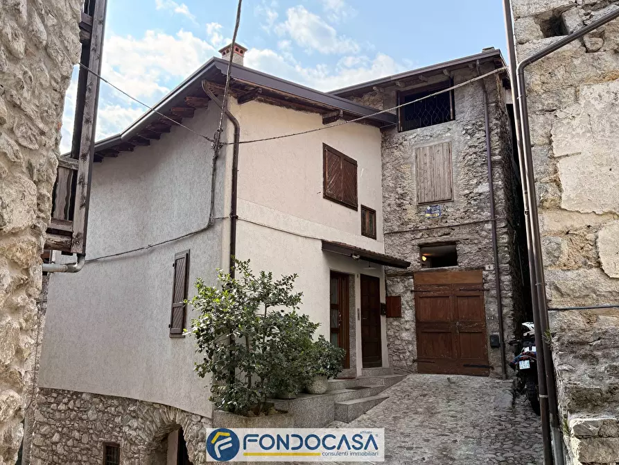 Immagine 2 di Appartamento in vendita  a Angolo Terme