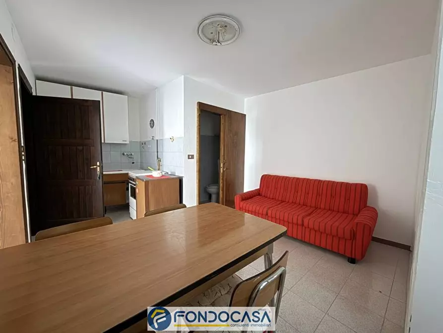 Immagine 4 di Appartamento in vendita  a Breno