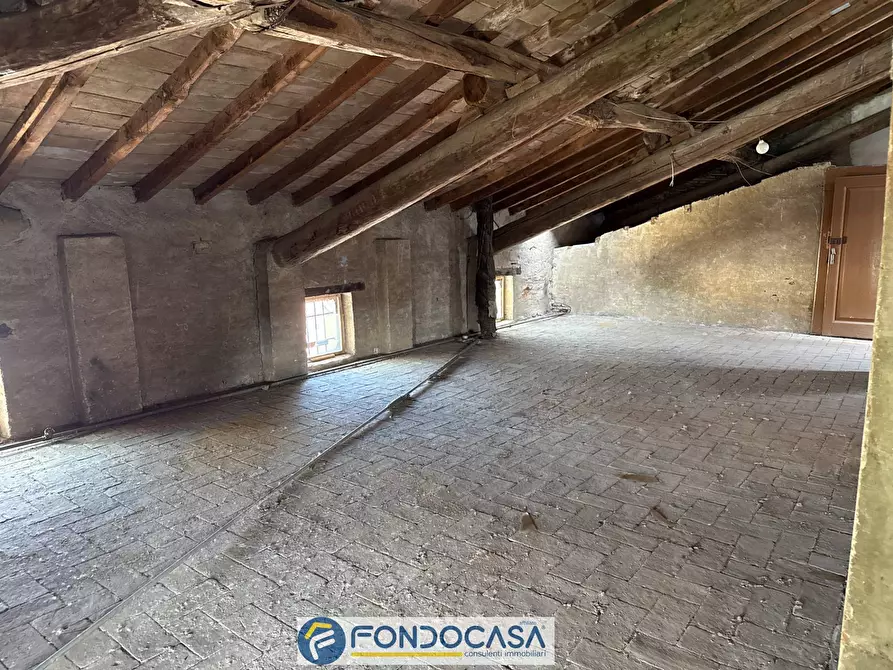Immagine 6 di Attico in vendita  2/4 a Brandico