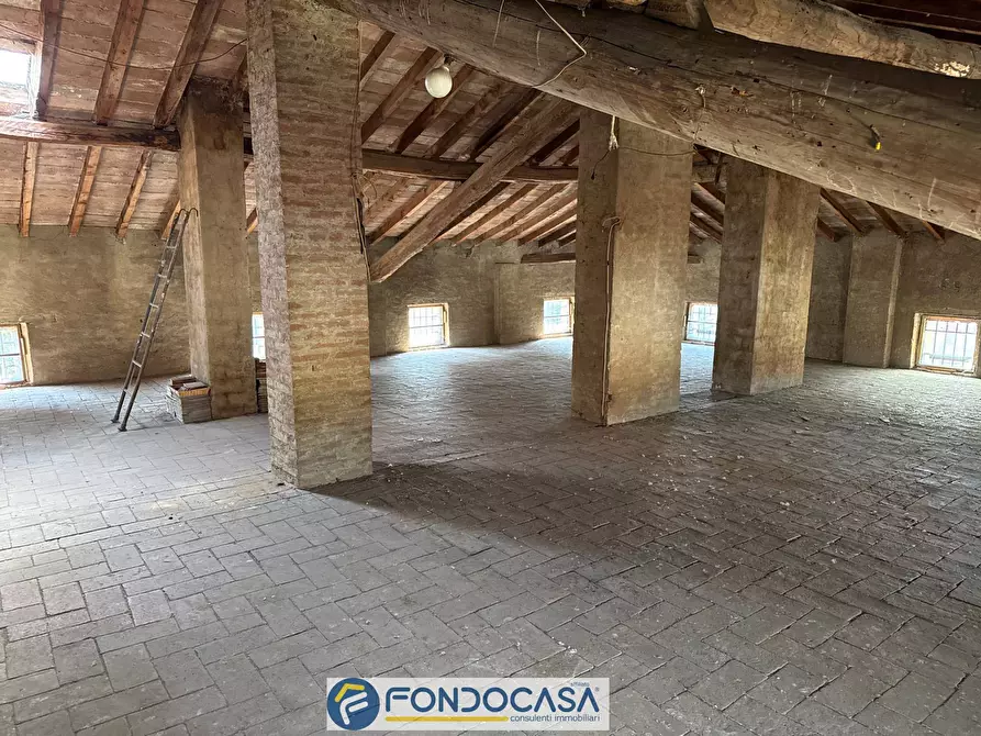 Immagine 11 di Attico in vendita  2/4 a Brandico