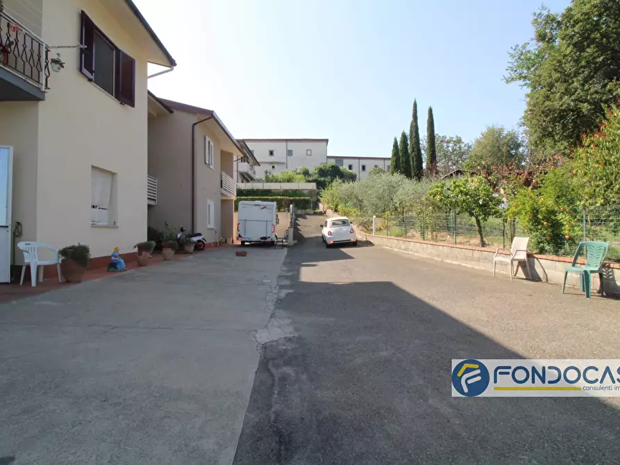 Immagine 2 di Casa indipendente in vendita  in Via Padre Ernesto Balducci a Montopoli In Val D'arno