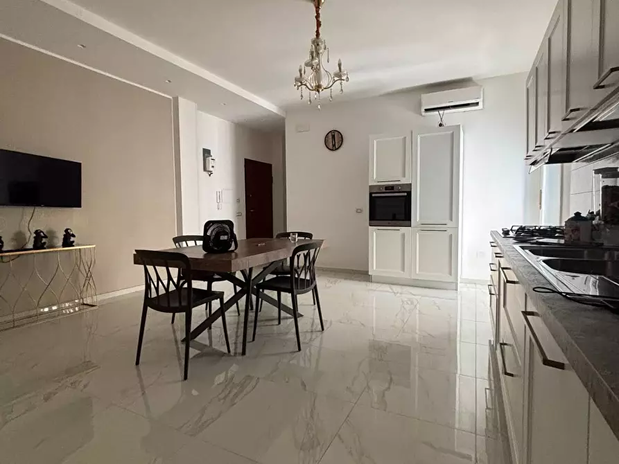 Immagine 2 di Appartamento in vendita  in Via Rocco Galdieri a Salerno