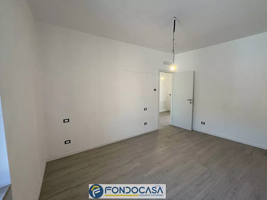 Immagine 12 di Appartamento in vendita  a Palazzolo Sull'oglio