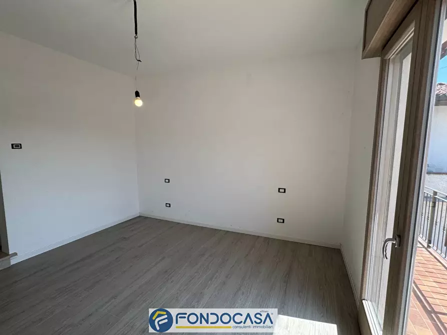 Immagine 16 di Appartamento in vendita  a Palazzolo Sull'oglio