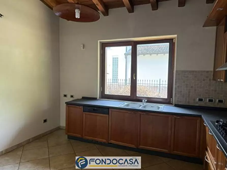 Immagine 11 di Villa in vendita  a Roncadelle