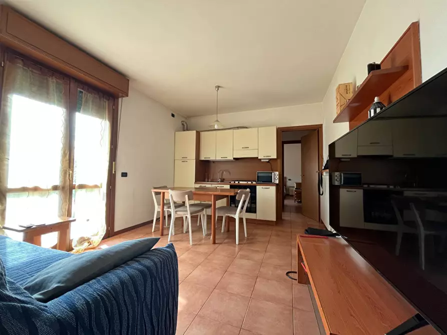 Immagine 5 di Appartamento in vendita  in via trieste a Palazzolo Sull'oglio