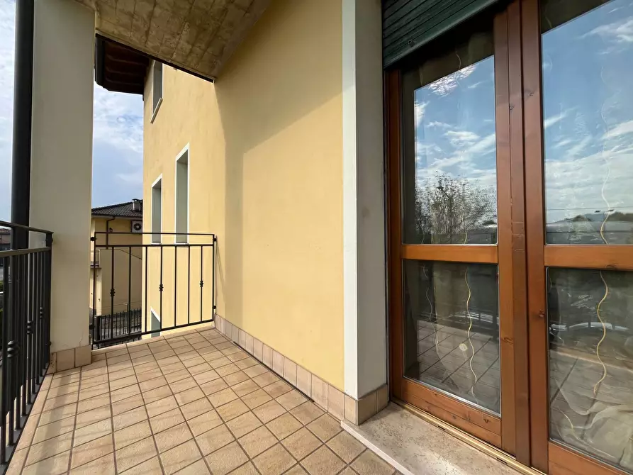 Immagine 6 di Appartamento in vendita  in via trieste a Palazzolo Sull'oglio