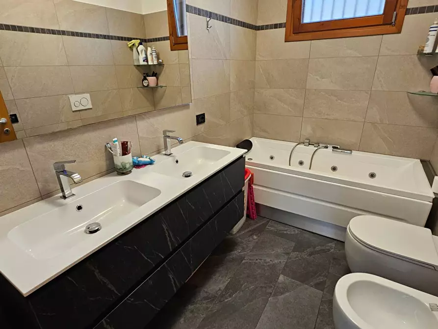 Immagine 7 di Casa indipendente in vendita  in Via Santerno Ammonite 161 a Ravenna