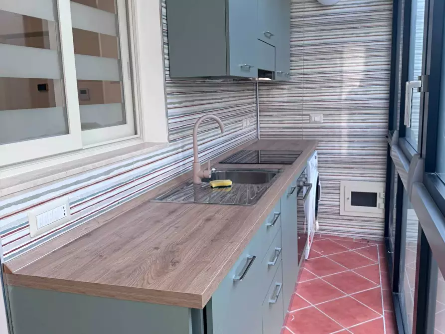 Immagine 7 di Appartamento in affitto  in Viale Degli Eucalipti 14 a Salerno