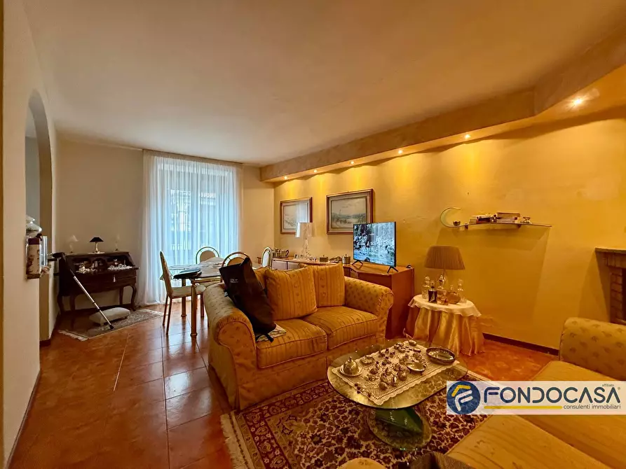 Immagine 2 di Villa in vendita  a Palazzolo Sull'oglio