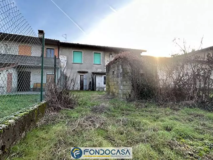 Immagine 6 di Rustico / casale in vendita  a Rovato