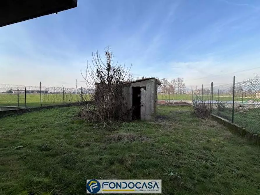 Immagine 7 di Rustico / casale in vendita  a Rovato