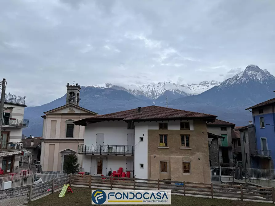 Immagine 1 di Appartamento in vendita  a Breno