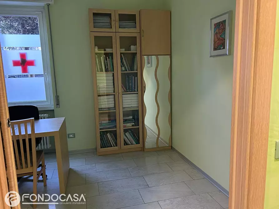 Immagine 2 di Ufficio in affitto  a Cantù
